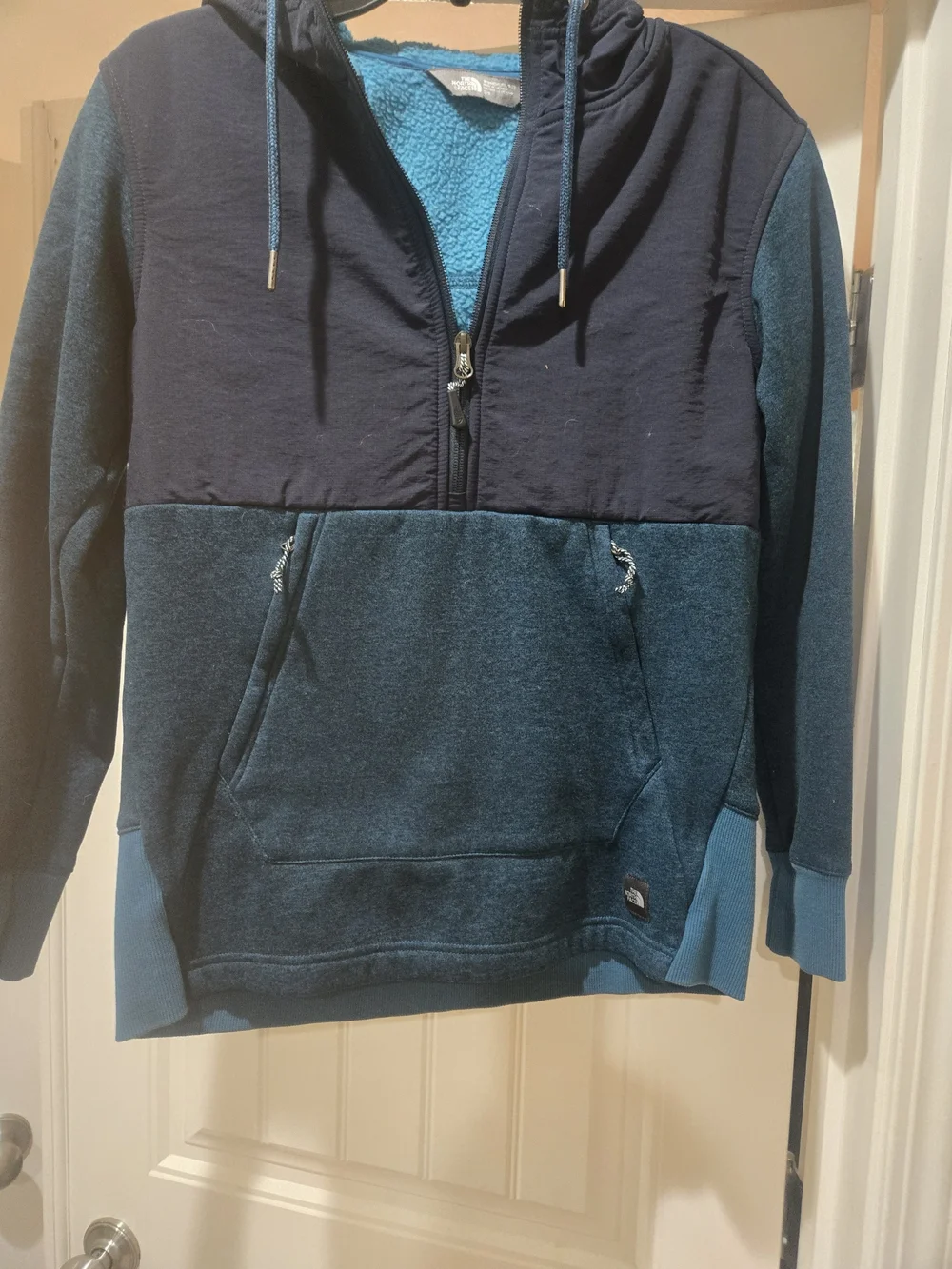 North face Women's Navy and Teal Half-Zip Sherpa-Lined Hoodie Sweater  Size S/P